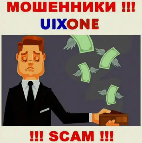 Дилинговая компания UixOne очевидно мошенническая и ничего положительного от нее ожидать не приходится